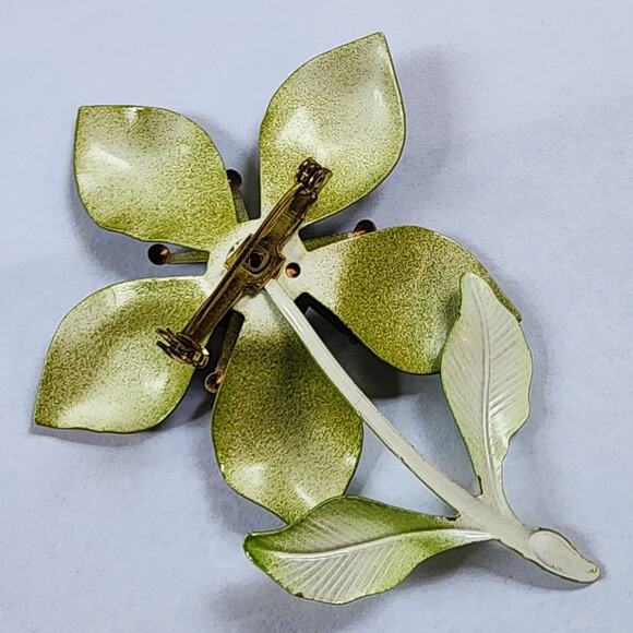 Green Enamel Flower Pin/Brooch Mid-Century-Mod 1960s Retro Pop Art Statement - Picture 4 of 7